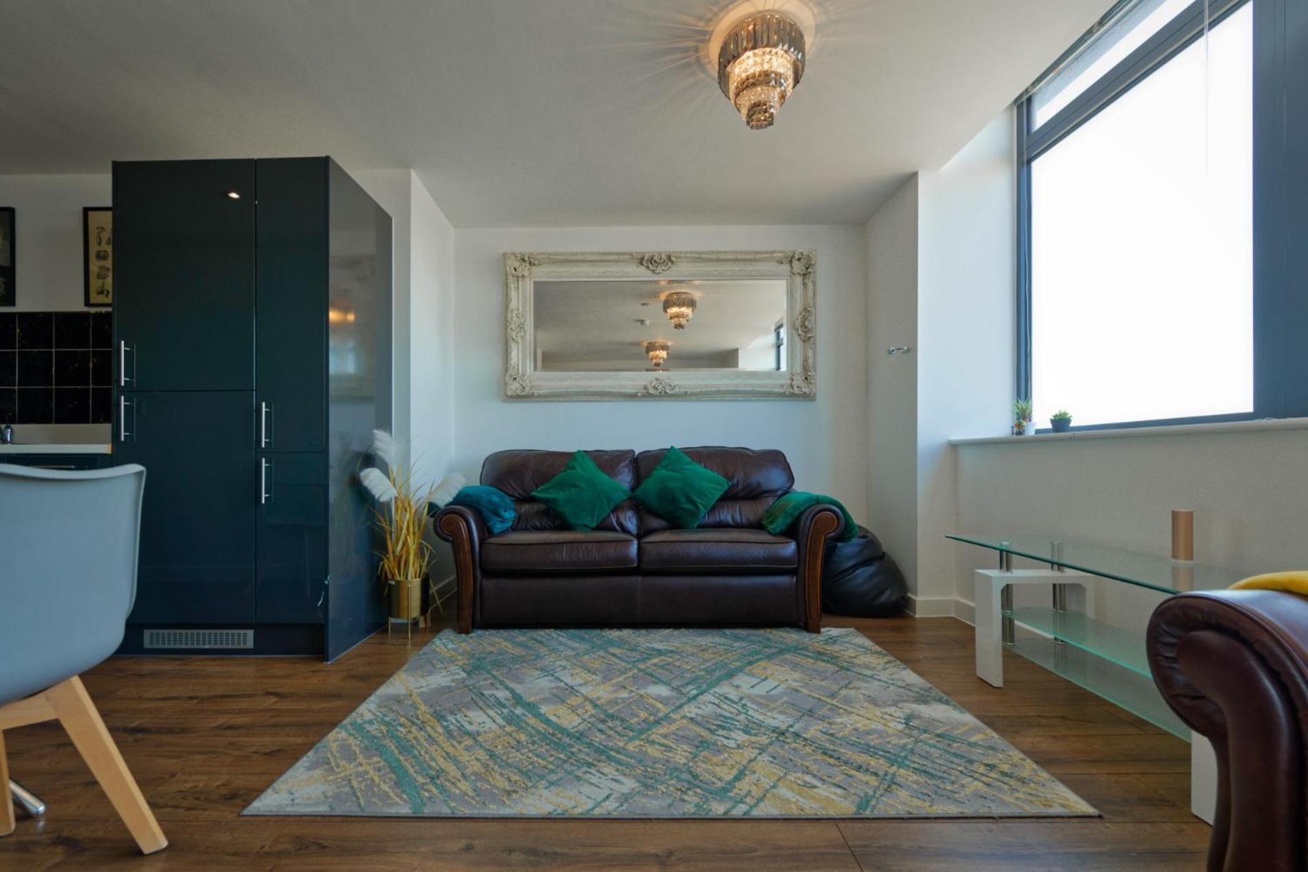 Sidemerseylivings - Central, Bright, And Convenient 2-Bedroom Apartment With Parking Liverpool Exteriér fotografie